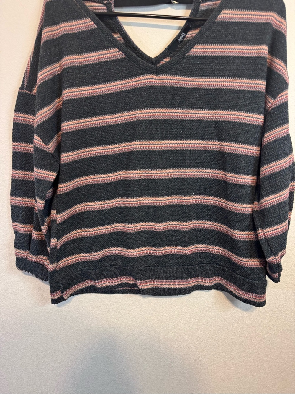 DO&UK Striped V-Neck Knit Top in Charcoal and Dusty Pink - Picture 2 of 7